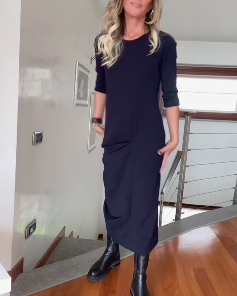 Robe élégante plissée à col rond de couleur unie