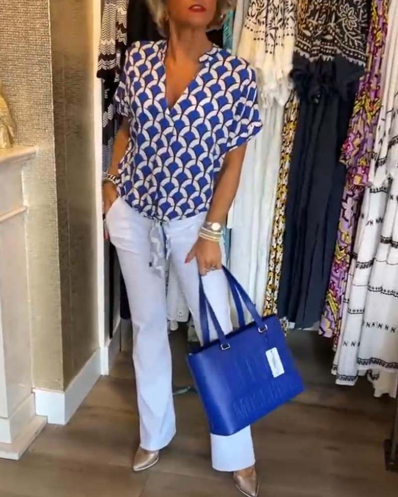 Haut décontracté imprimé à manches courtes et col en V