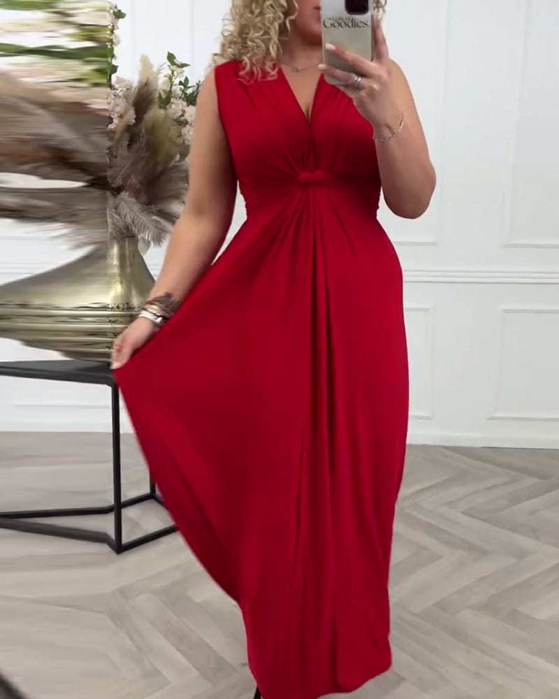 Robe élégante torsadée de couleur unie sans manches